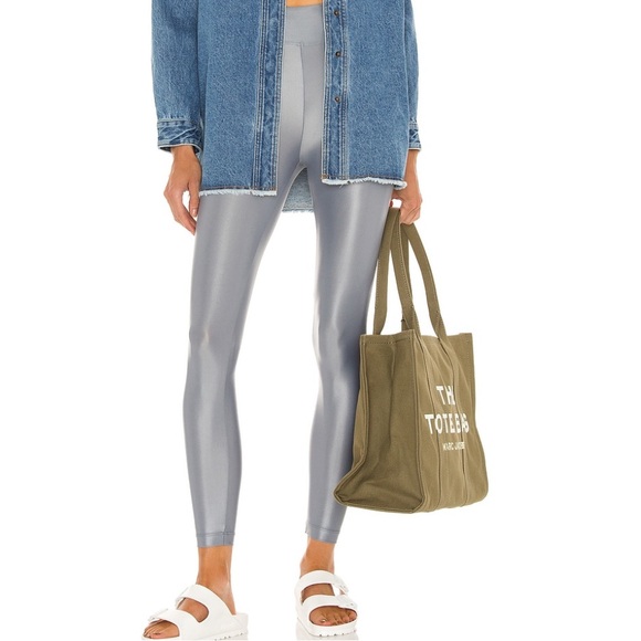 Marc Jacob’s Slate Green Canvas Tote Bag - Picture 5 of 8